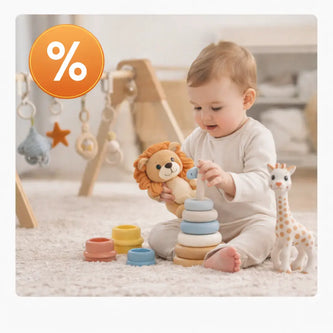 Baby spielt mit Holzspielzeug – Babyspielzeug und Babyartikel im Sale bei BabyLions®