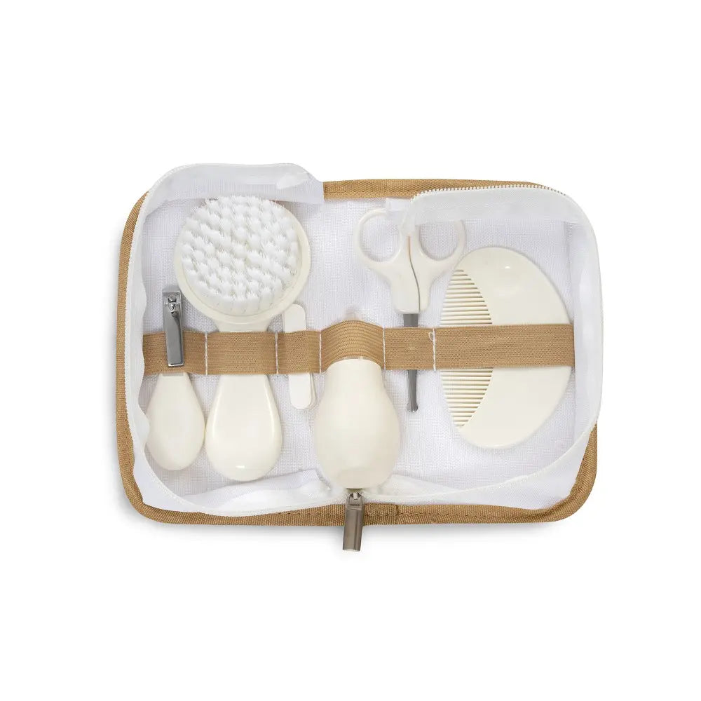Interbaby Baby Pflegeset Safari 7-teilig mit geöffneter Kulturtasche und Pflegeutensilien