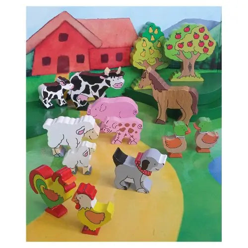 Goki Bauernhof Holzfiguren mit Kuh, Pferd, Schwein, Schafen und weiteren Bauernhoftieren in Spielszene