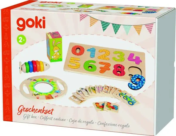 Goki Geschenkset Verpackung mit Holzspielzeug, Zahlenpuzzle und Motorikspielzeug für Kinder ab 2 Jahren