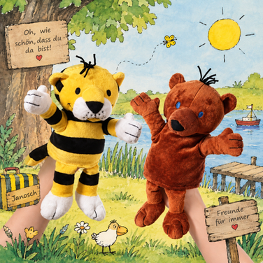 Janosch Handpuppen Tiger und Bär im Set vor Janosch Kulisse – Handpuppen für Kinder
