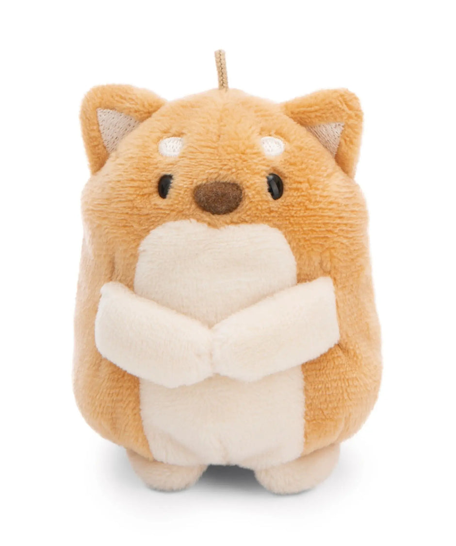 NICI mymochi Shiba Inu Hiro ohne Kostüm aus orangebraunem Plüsch mit weißem Bauch, kleinen Ohren und brauner Nase.