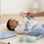 Real Madrid Newborn Premium Welcome Bundle mit Baby-Erstausstattung, Schmusetuch, Silikon-Schnuller und Schnullerhalter in Blau – exklusives Geschenkset zur Geburt für kleine Madridistas