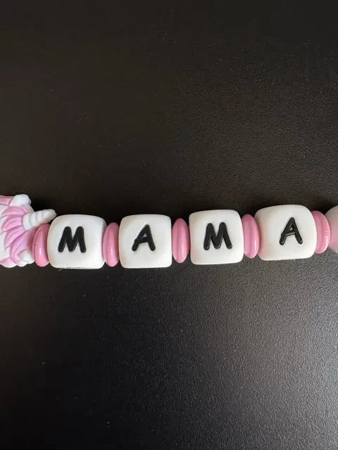 Einhorn Schlüsselanhänger mit Namen – Namensperlen mit Beispiel Mama