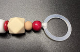 Schnullerkette Herz mit Befestigungsring, Holz- und Silikonperlen von BabyLions®
