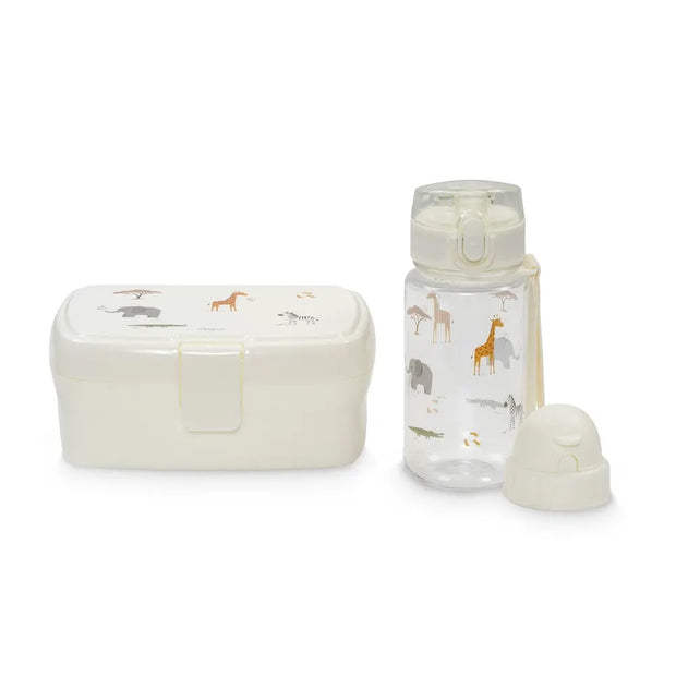Kinder Brotdose 700 ml und 350 ml Tritan-Trinkflasche im cremefarbenen Safari-Design mit zwei austauschbaren Trinkaufsätzen.
