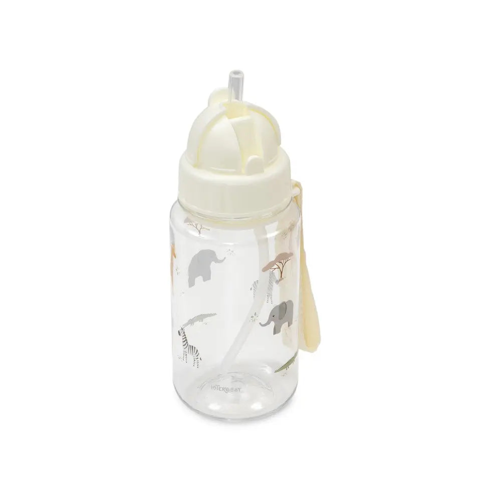350 ml Tritan-Trinkflasche im cremefarbenen Safari-Design mit geöffnetem Strohhalmaufsatz.